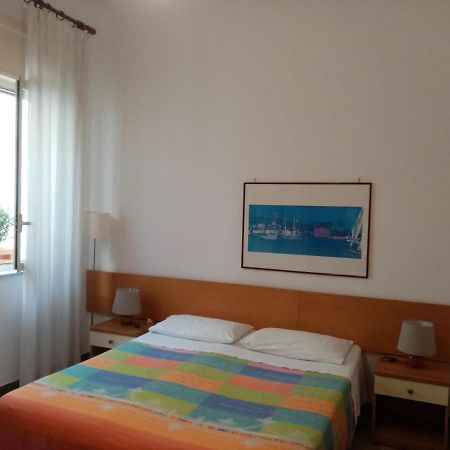 Ariston Petit Hotel Palermo Exterior foto